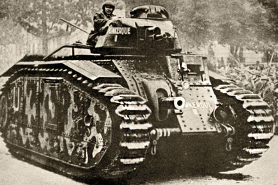 ​Танк Char В-1 «Дюнкерк» №111 первой серии из 37-го батальона. Был подбит 6 июня 1940 года возле деревни Neuvy sur Loeilly, будучи в составе 347-й отдельной роты танков В-1 Источник — chars-francais.net - Французский танк Char B-1. Часть III 