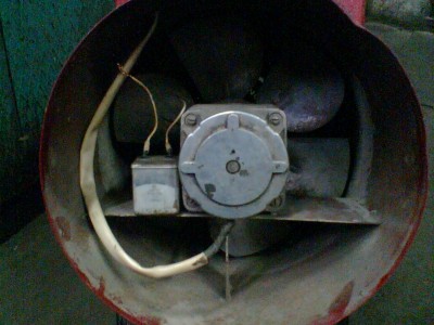 двигатель и конденсатор у тепловой пушки 